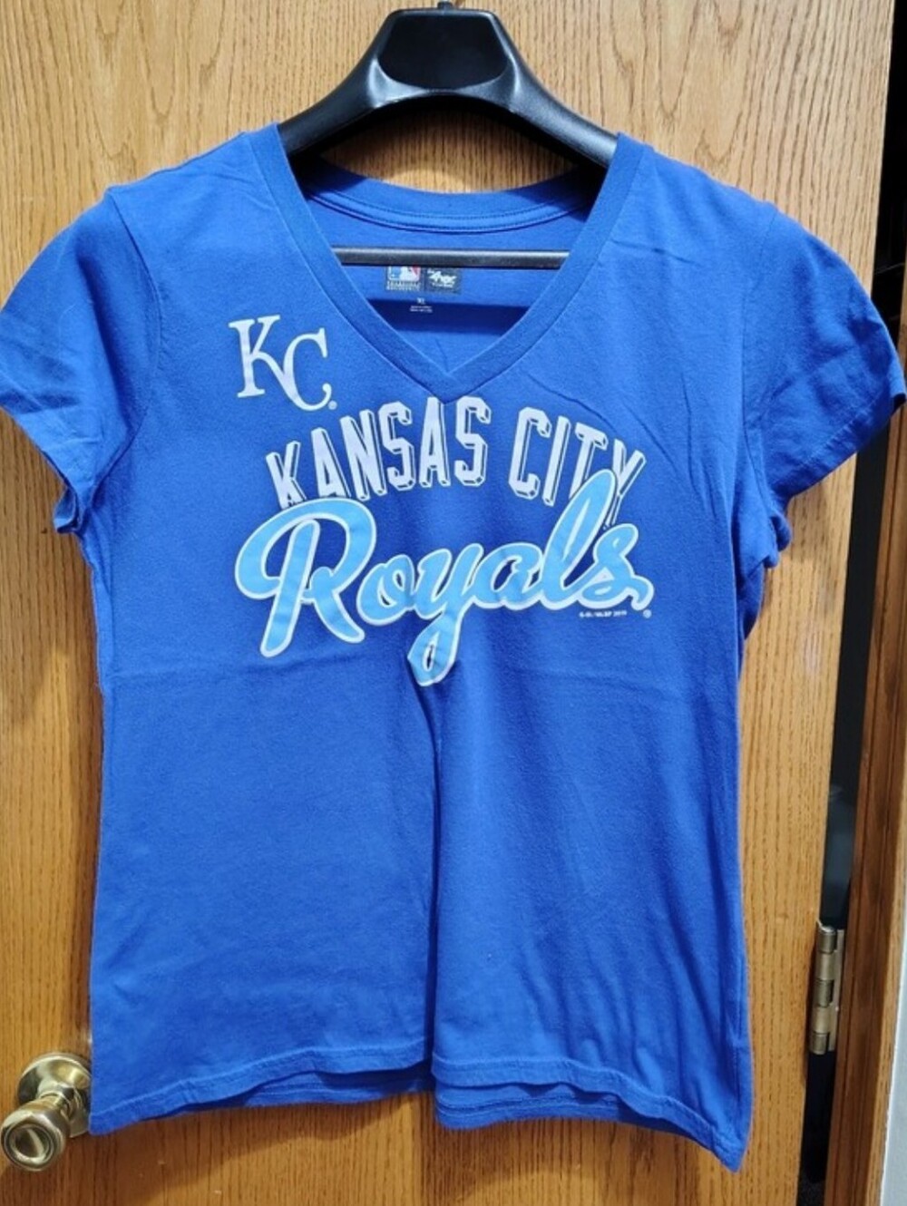 G-III 4Her Kansas City Royals Size XL Royal Blue Script V Neck Tee